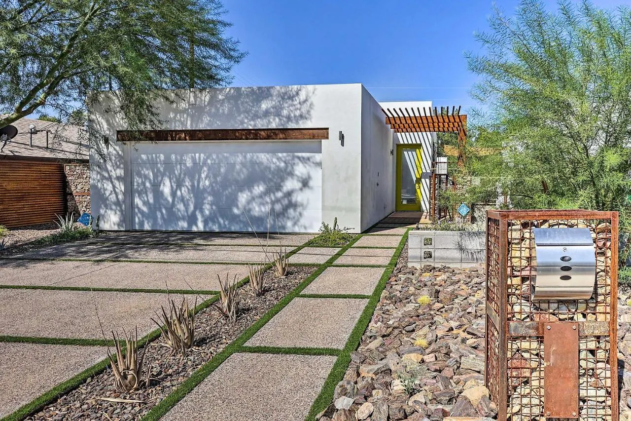 Ferienhaus Convenient Phoenix Home With Heated Pool And Grill! USA