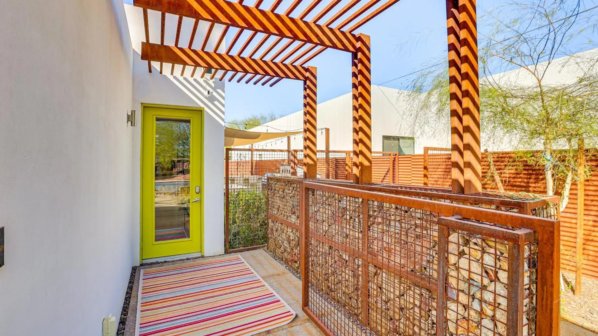 Ferienhaus Convenient Phoenix Home With Heated Pool And Grill! USA